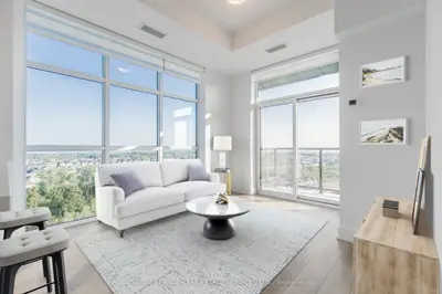 Condo Apartment in Hamilton