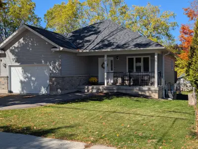Duplex in Selwyn