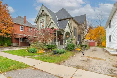 Detached in St. Thomas