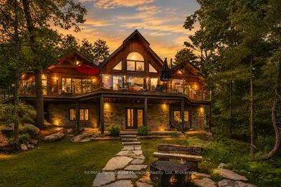 Detached in Carling