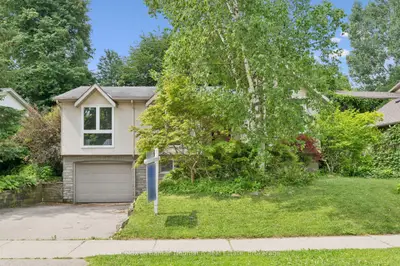 Detached in Guelph