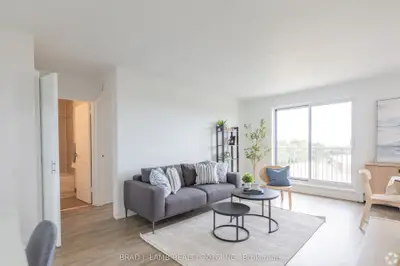 718 Lawrence Road E 501, Hamilton, On L8k 1z6