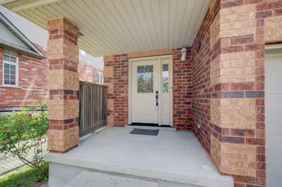 569 Violet Street, Waterloo, On N2v 2t8