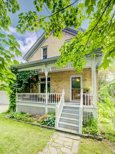 Detached in Waterloo