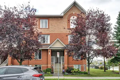 Condo Townhouse in Orleans - Cumberland and Area