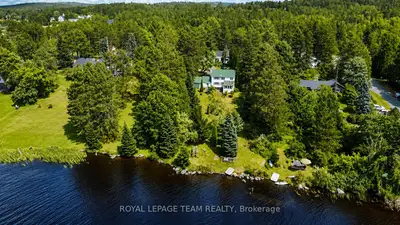 Detached in South Algonquin