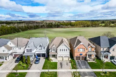Detached in Shelburne