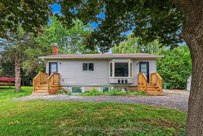Detached in Orleans - Convent Glen and Area