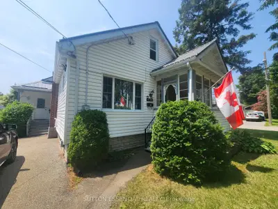 Detached in Brockville