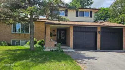715 E Collins Bay Road, Kingston, On K7m 5h1