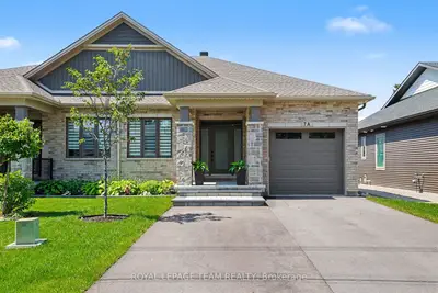 7a King Street N, Stittsville - Munster - Richmond, On K0a 2z0