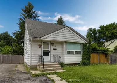 Detached in London East