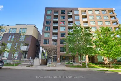 Condo Apartment in West Centre Town