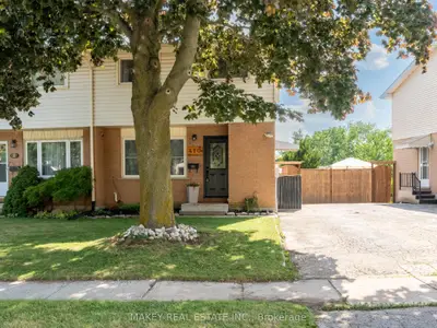 Semi-Detached in Woodstock