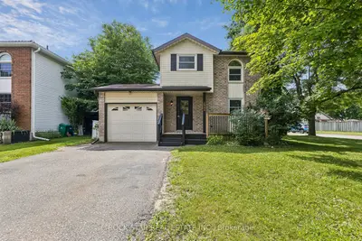 Detached in Cambridge