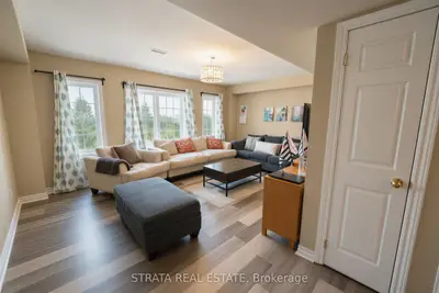 Condo Townhouse in Guelph