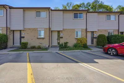 Condo Townhouse in London South