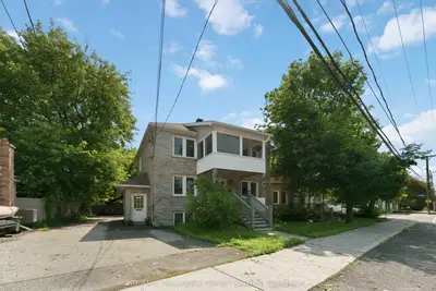 Triplex in Overbrook - Castleheights and Area