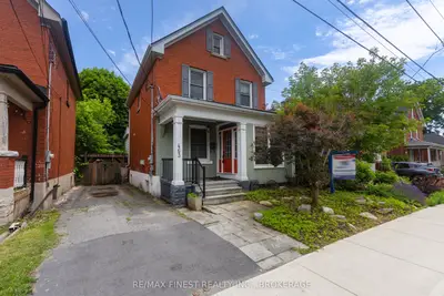 Detached in Kingston