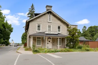 2 Alwington Avenue, Kingston, On K7l 4r3