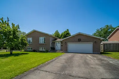 Detached in Greater Napanee