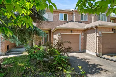 193 Thornbury Crescent, South Of Baseline To Knoxdale, On K2g 6c2