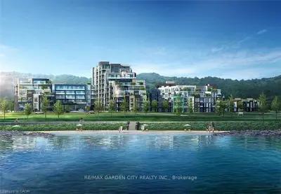 Condo Apartment in Grimsby