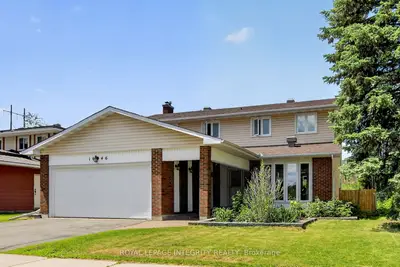 1646 GREY NUNS Drive, Orleans - Convent Glen and Area, ON K1C 1T7