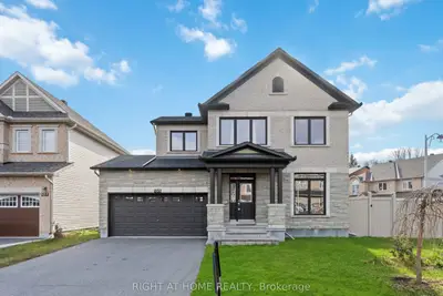 Detached in Barrhaven