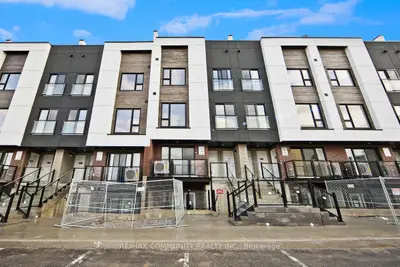 Condo Townhouse in St. Catharines