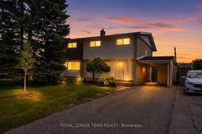 Semi-Detached in Cityview - Parkwoods Hills - Rideau Shore