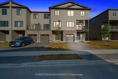 Att/Row/Townhouse in Prince Edward County