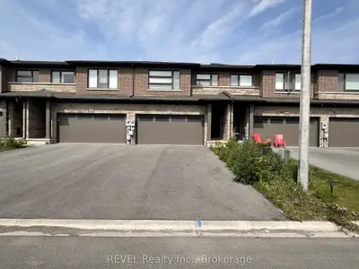 Att/Row/Townhouse in Niagara Falls