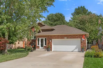 Detached in Thorold