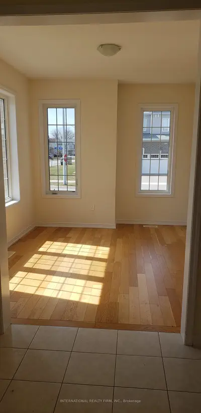 Detached in Thorold