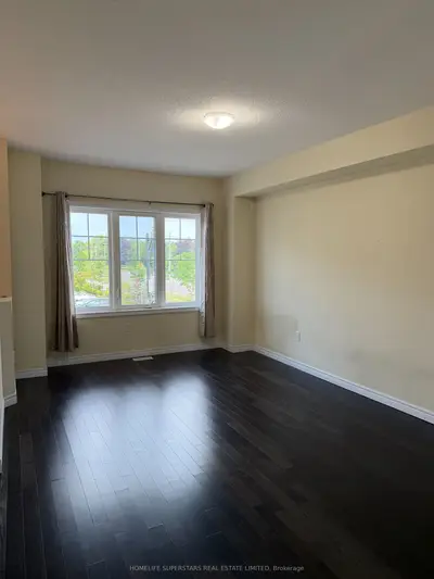 Att/Row/Townhouse in Hamilton