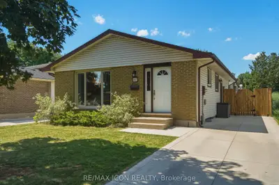 Detached in London South