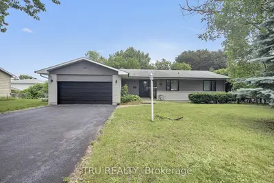 Detached in Barrhaven
