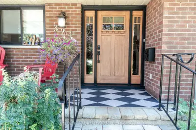 324 BETHUNE Drive N, Gravenhurst, ON P1P 1B8