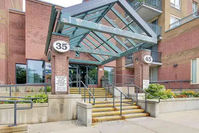 Condo Apartment in Tunneys Pasture and Ottawa West