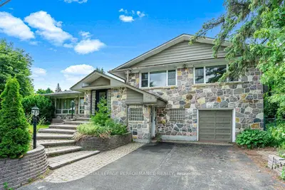 Detached in Carlingwood - Westboro and Area