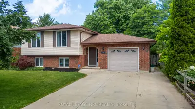 12 Harvest Oak Drive, St. Catharines, On L2s 3h5
