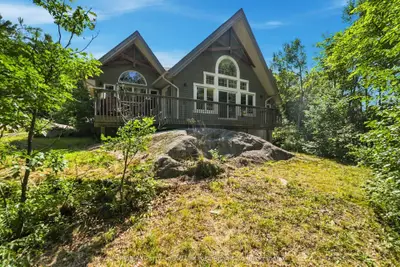 9 Desmasdons Road, The Archipelago, On P0g 1k0