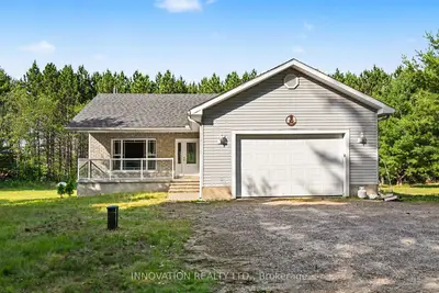 Detached in Horton