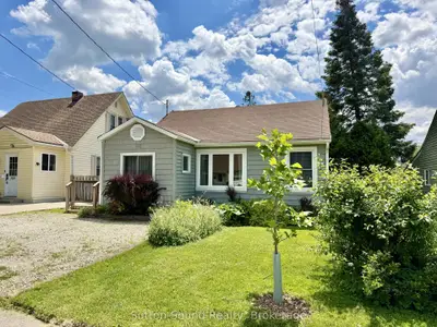Detached in Owen Sound