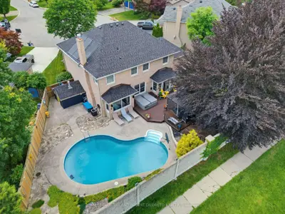 102 St Bees Court, London North, On N6g 4c1