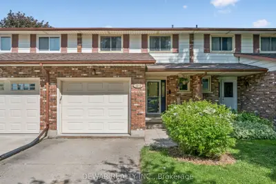 Att/Row/Townhouse in Woolwich
