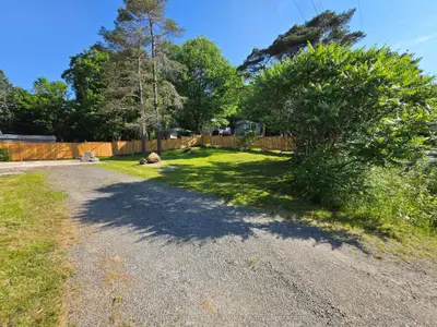 11 Silver Street, Huntsville, On P1h 1m2