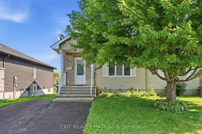 Semi-Detached in Hawkesbury