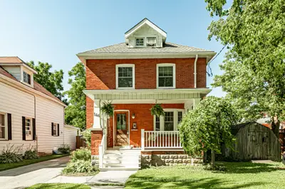 Detached in Stratford